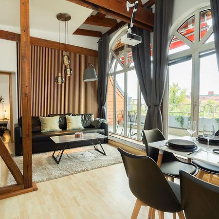 Staywell - Lichtdurchflutetes Apartment Mit Terasse Berlim Exterior foto