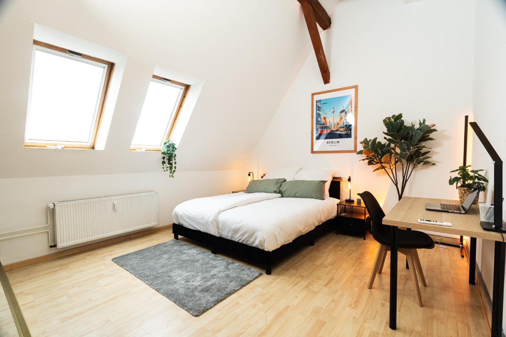 Staywell - Lichtdurchflutetes Apartment Mit Terasse Berlim Exterior foto